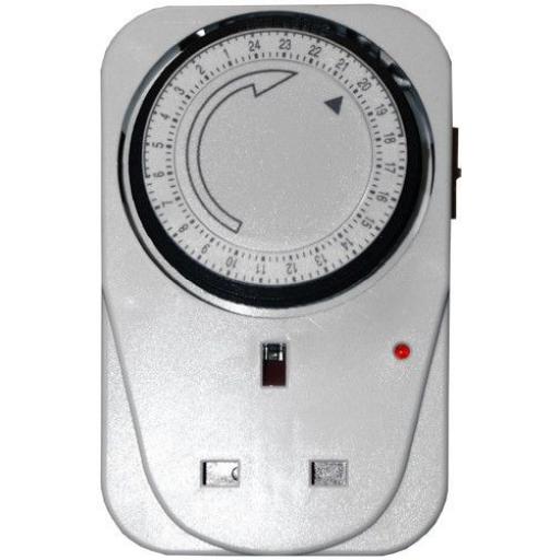 24h Programmable Timer Clock 24hour Mains Plug In Timer Switch Time Clock Socket UK 3 Pin Adapter